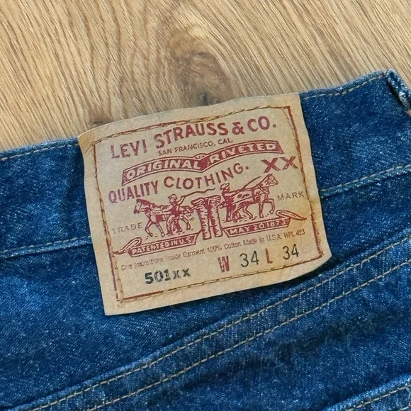 AMAZING Vintage 90s Levi’s 501xx Deadstock Jeans - Picture 5 of 7